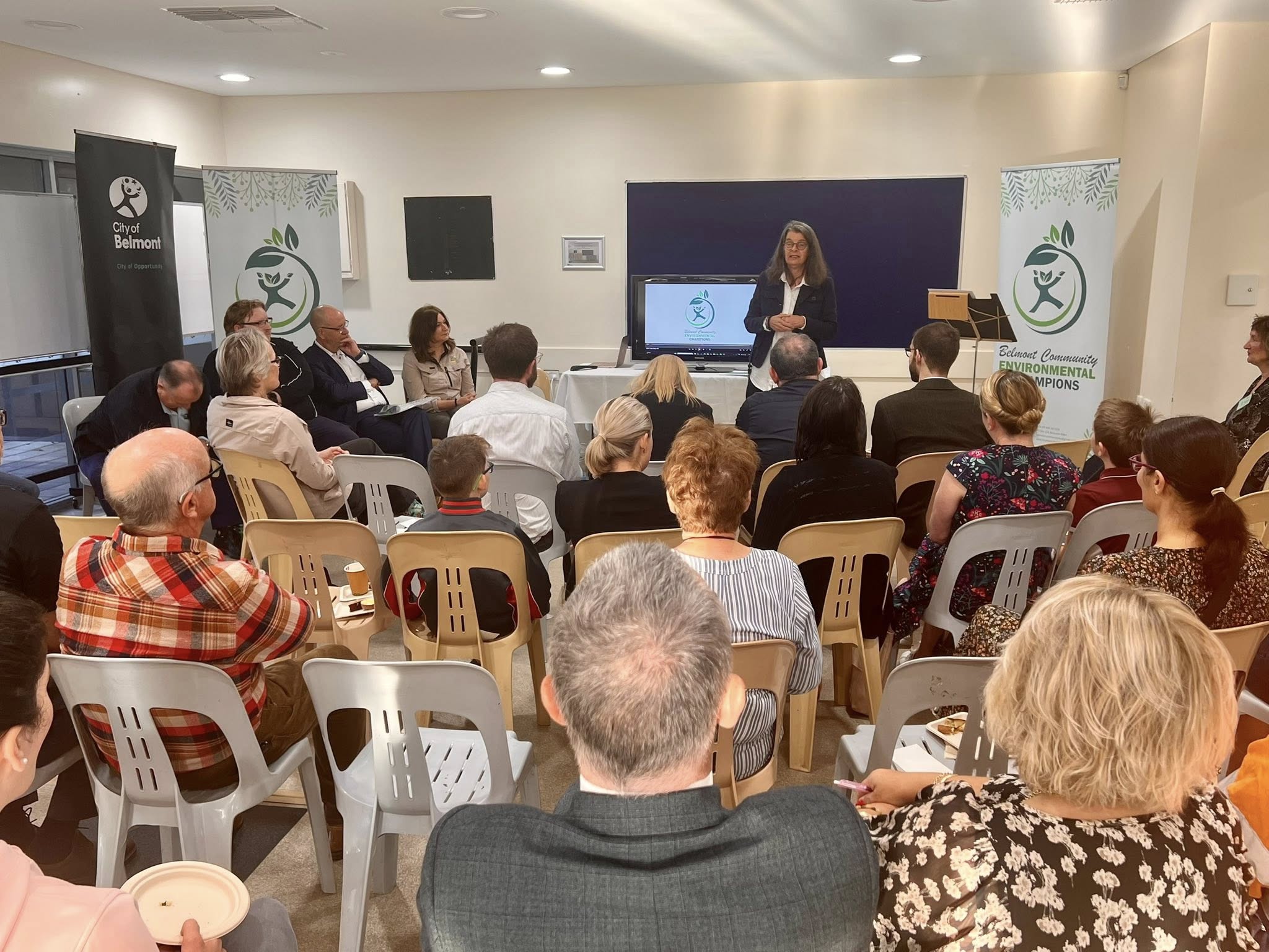 Guests and speakers at the Zero Waste equals Less Mess community event